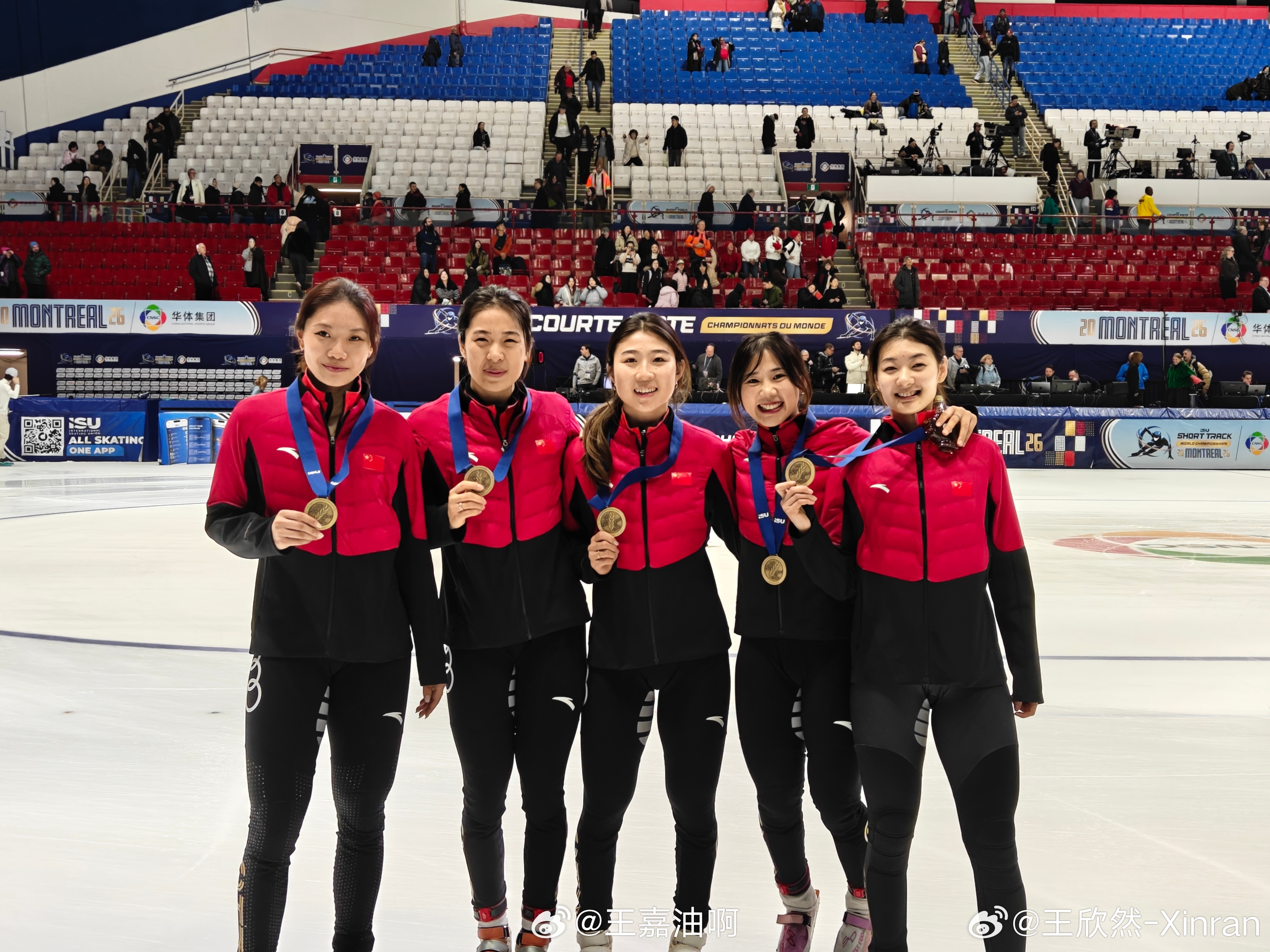 美美女队夺牌快乐短道速滑