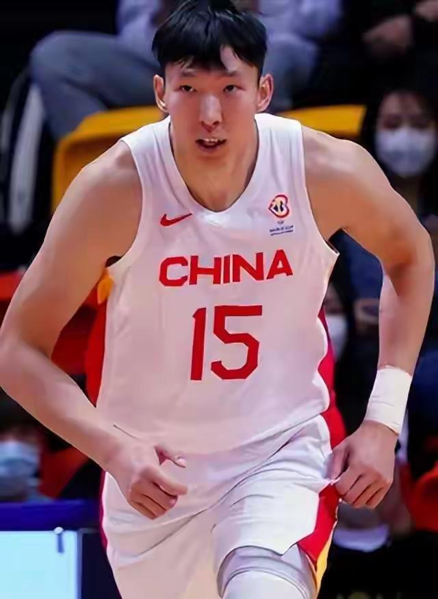 中国男足踢不过日本队，韩国队
中国女足踢不过日本队

中国男篮打不过日本队，韩国