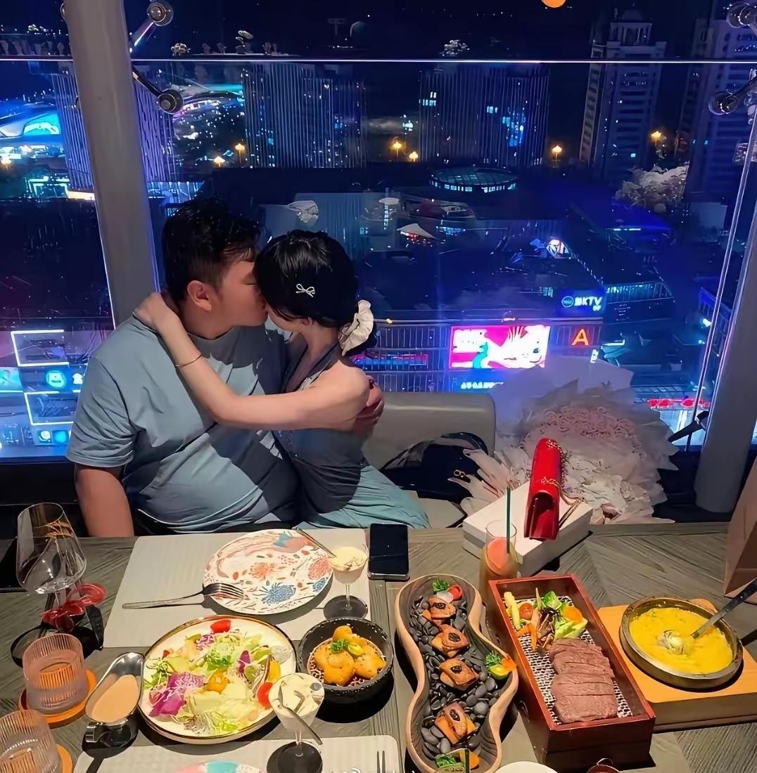 这是男财女貌，合理合法的[捂脸]