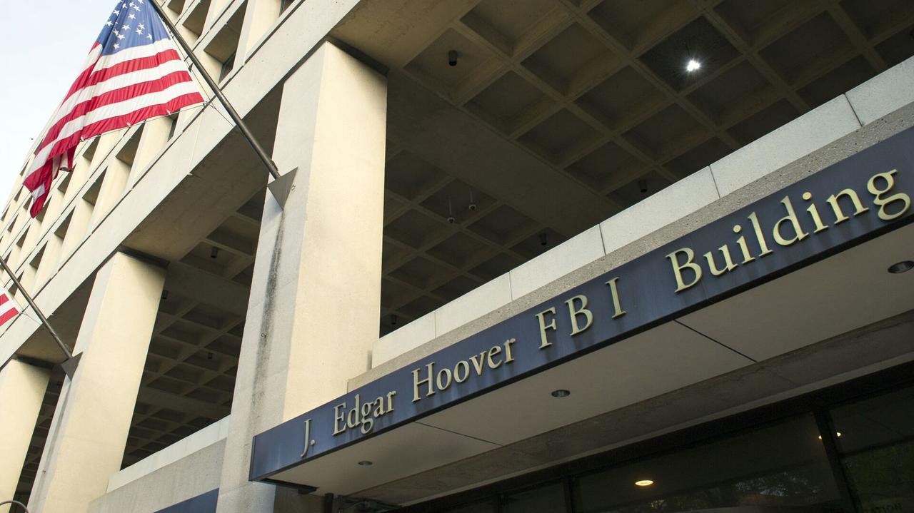 美国联邦调查局指控三人向中国转移价值25亿美元的人工智能技术

俄罗斯卫星通讯社