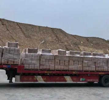 印度不但想买中国的尿素，并且想便宜卖买，最好按照中国出厂价给他，他还想赖账，所以