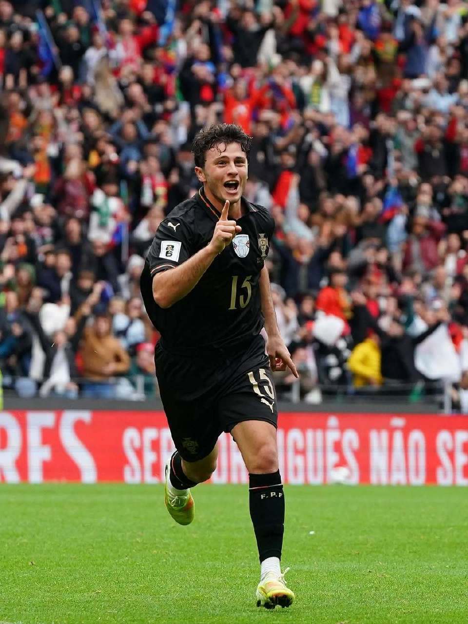 大巴黎球员国际比赛日情况 葡萄牙9比1大胜亚美尼亚！强势晋级2026年世界杯！ 