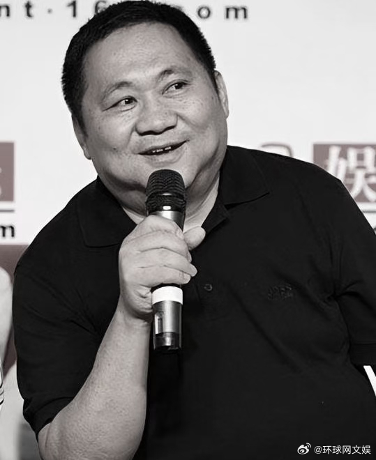 【#中国香港导演潘文杰去世# 】据《香港商报》，曾执导《跛豪》《新上海滩》等经典