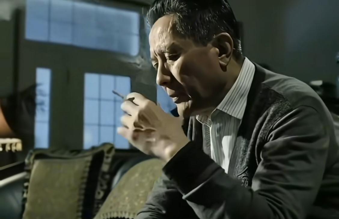这状态像极了等待高考查分的我。孩子明明说感觉考得很顺利，可我怎么就这么忐忑呢！