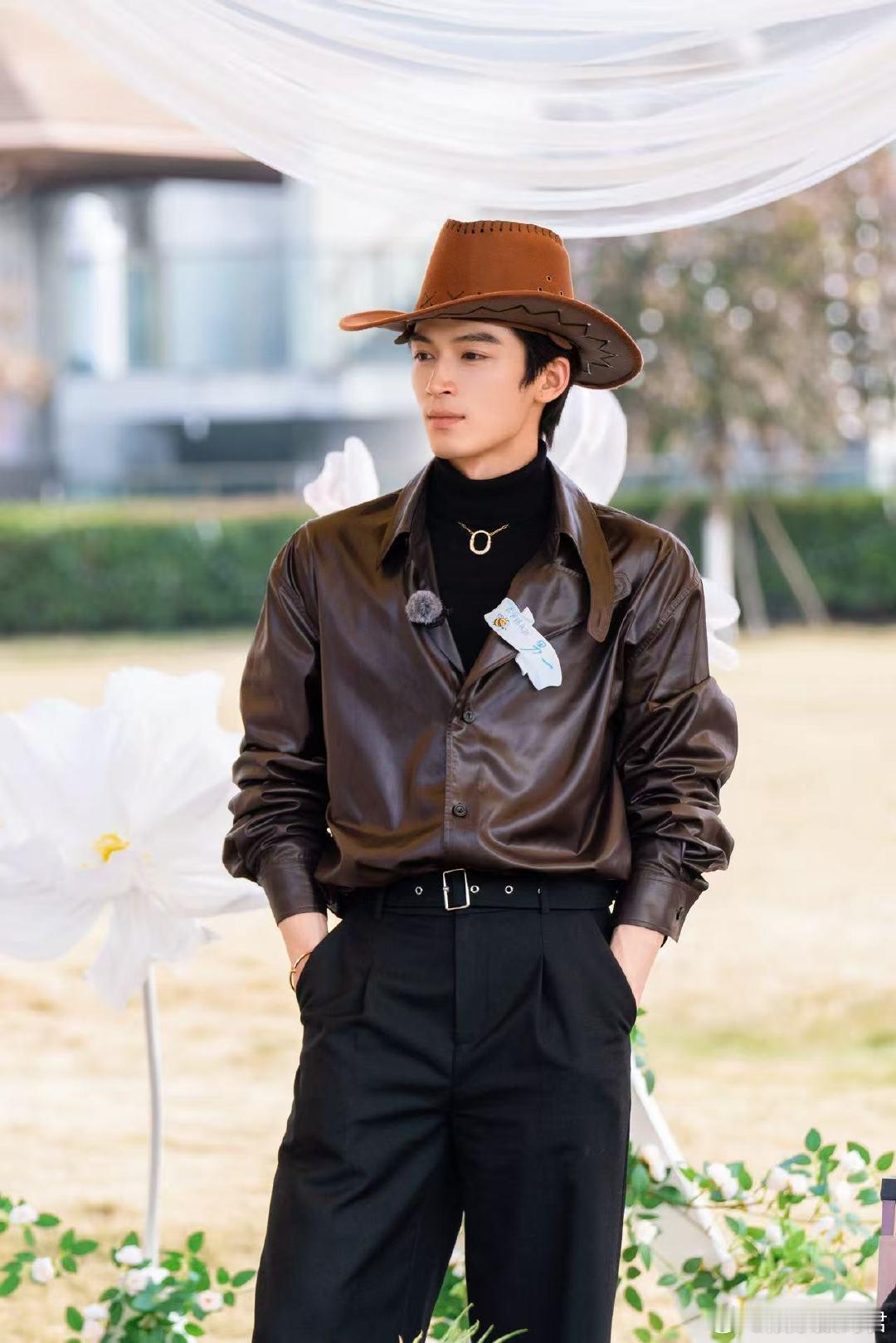 王星越说心动的offer是恋综 一本正经胡说八道既视感！王星越周五晚高疯说心动的