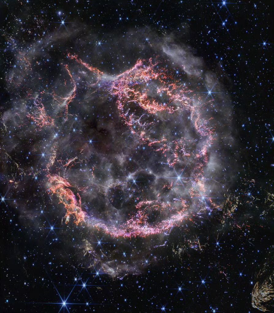 #每天一天文图# 我们银河系里的大质量恒星过着绚烂无比的日子。它们从庞大的宇宙云