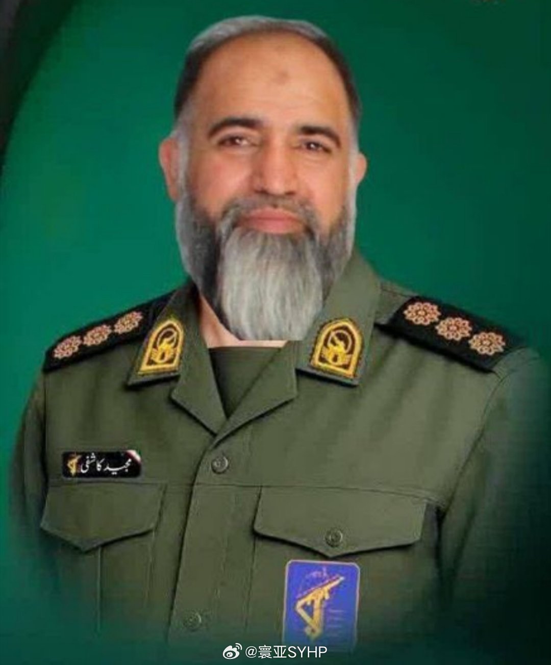 伊朗媒体报道称，伊朗革命卫队上校马吉德·卡什菲在以色列和美国空袭卡尔恰克市遇难。