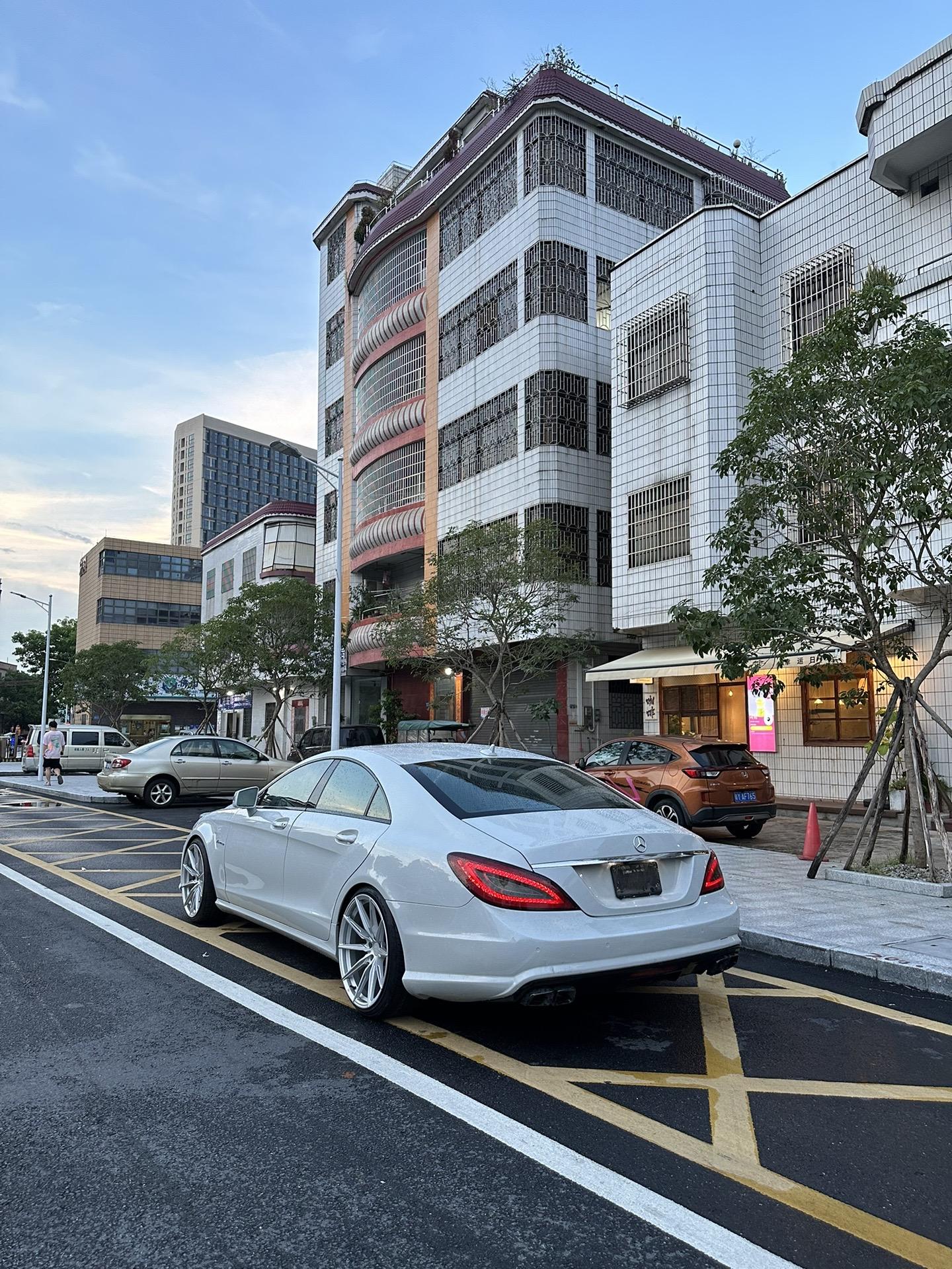 眼泪换不来偏爱 委屈换不来例外