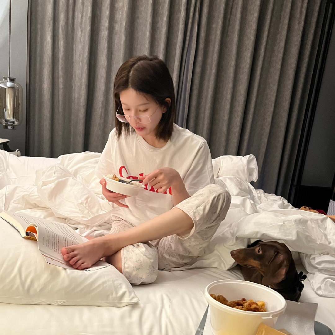手手看起来还是有点奇怪。没关系，咱用jio! 