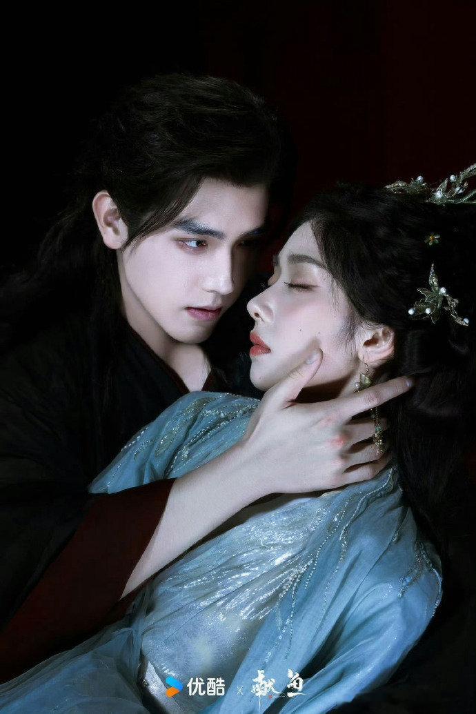 陈飞宇王影璐见春天古装甜完现代甜，《见春天》这个配置，颜值演技双在线 陈飞宇王影