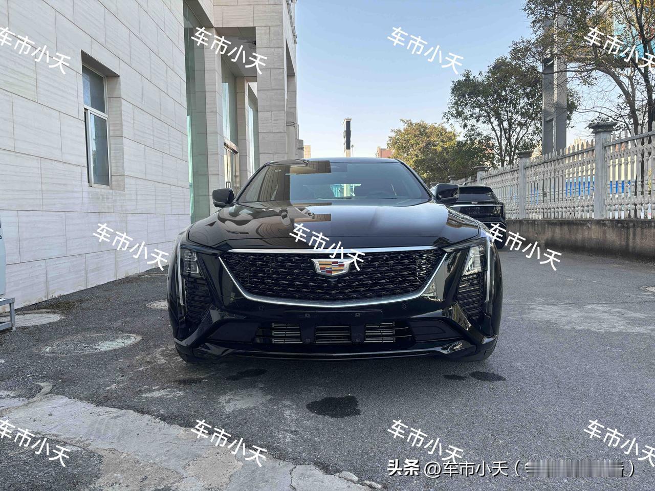 提车日记：凯迪拉克CT5提车

今天给山西的小伙伴提了一辆凯迪拉克CT5，配置是