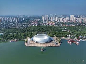 聊城旅行完整一日攻略｜逛遍东昌湖+光岳楼+水上古城

江北水城聊城主城区连片景点