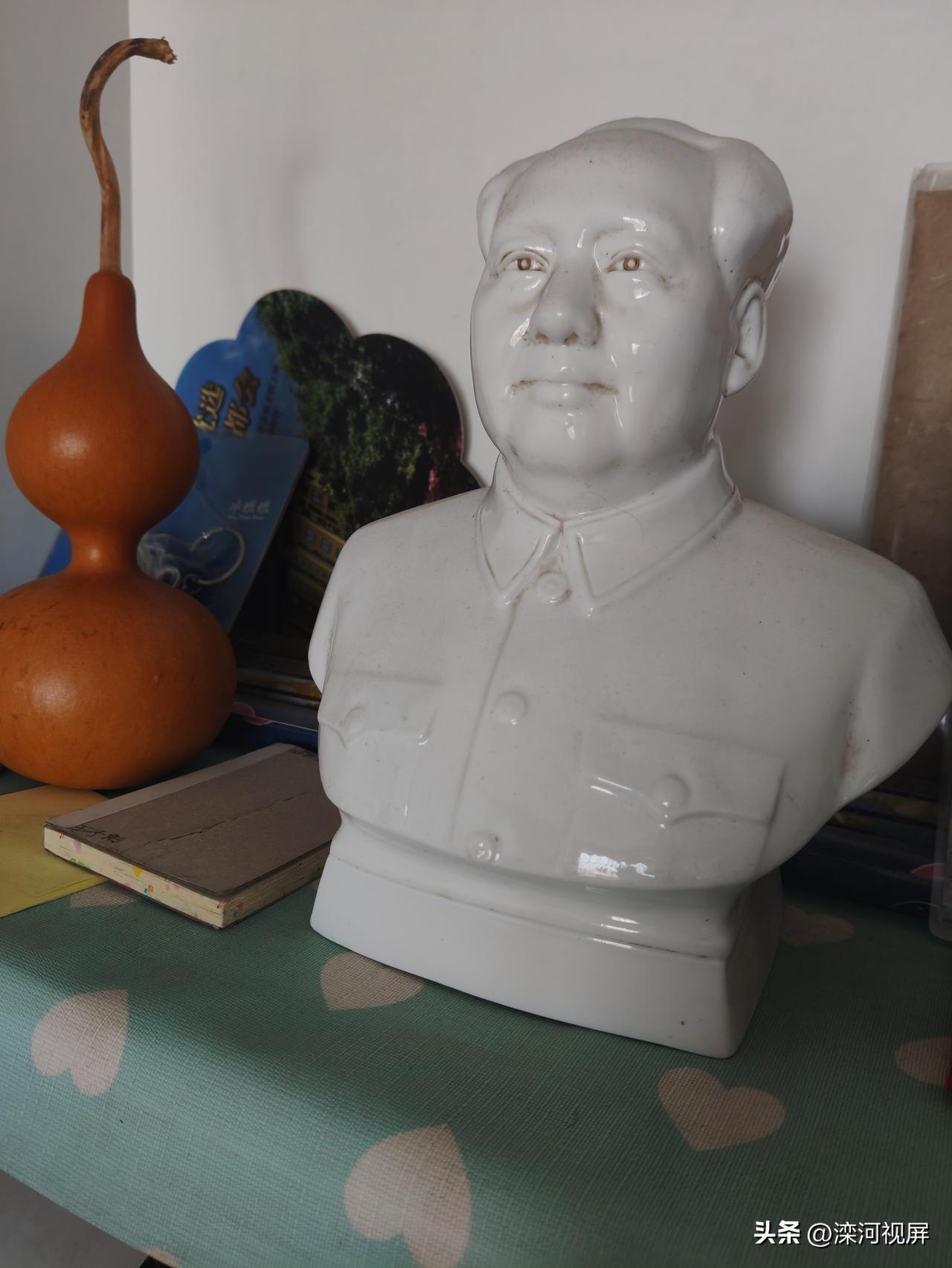 唐山大地震·五十年前的记忆碎片（上）
 
凌晨那场震颤，是从地底深处硬生生拔起的