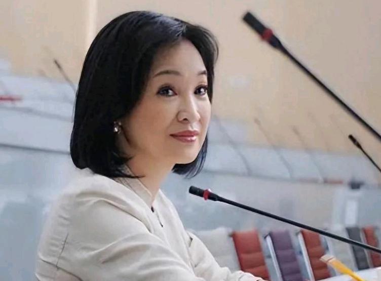 柯志恩出来表态了！柯志恩就傅崐萁因抗议民进党“行政院”不守承诺而缺席朝野协商、引