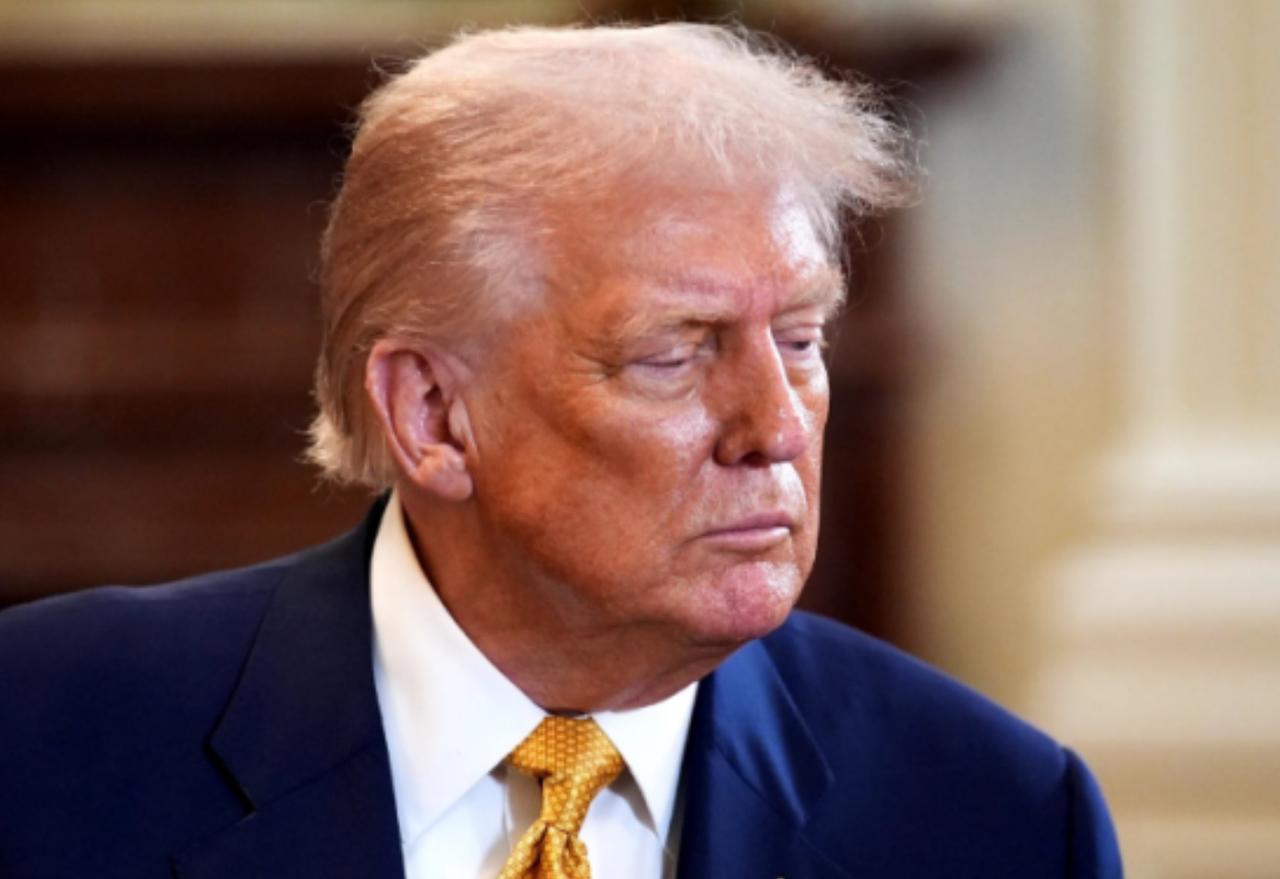 急了，美国公开喊话中国。

最近国际圈的大瓜来得猝不及防，美国这波操作是真急了，