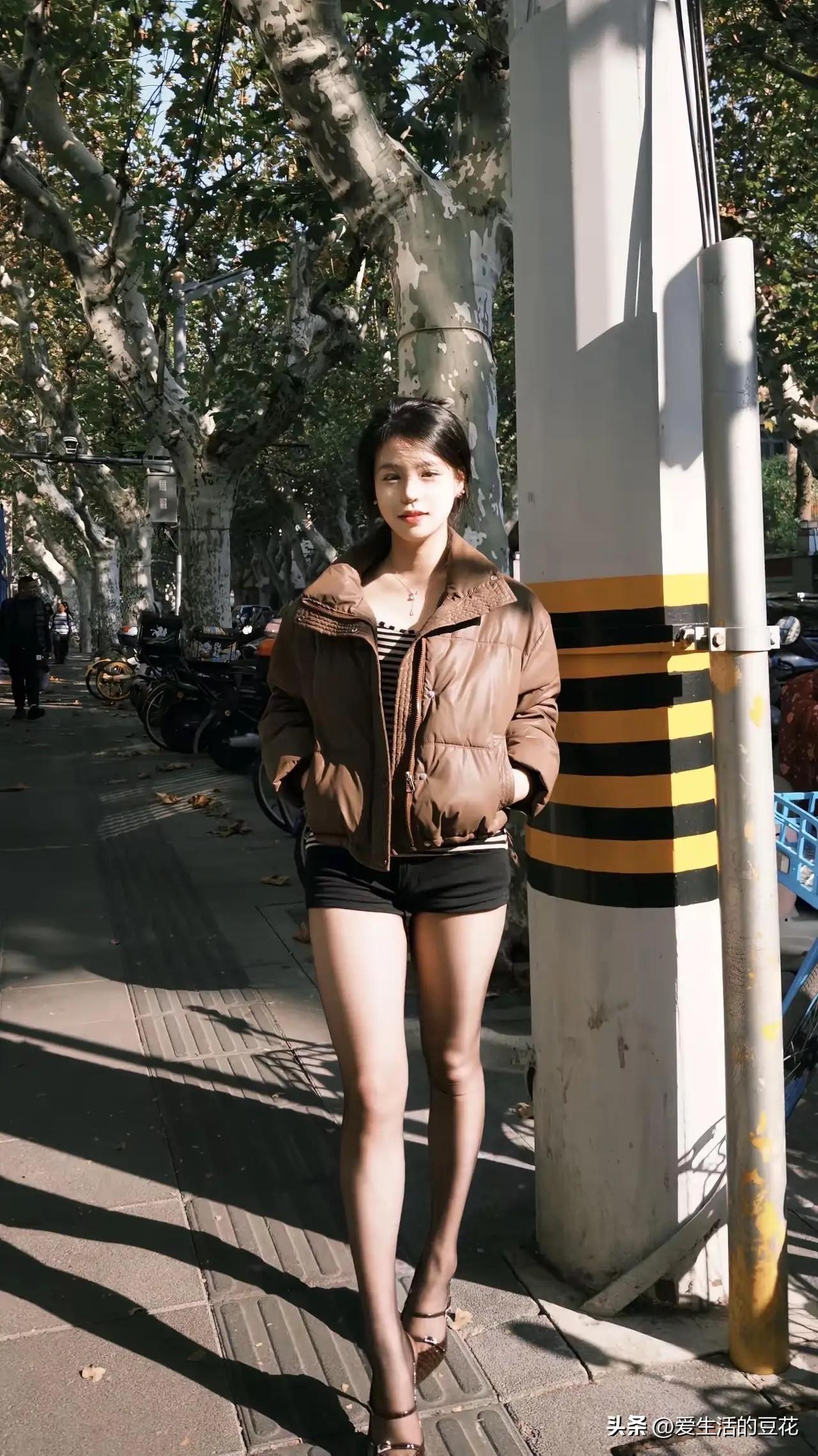 风情万种的女人是什么样的? 请用一句话概括一下，什么是幸福 如何给女友拍性感和可