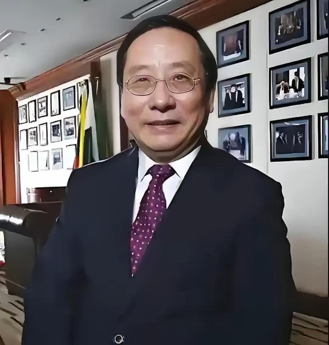 高志凯这一查，属实查到了根子上。
​他把那份刚打印出来的档案复印件放在桌上，推给