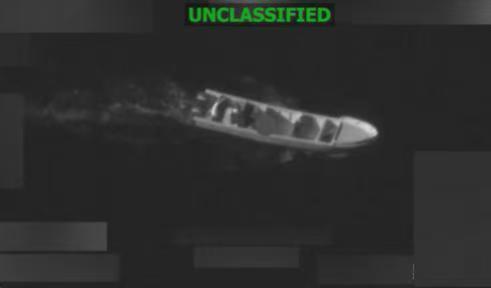 说打就打！公海直接开火！美军东太平洋连杀5人，"禁毒"旗号下的单边猎杀太疯狂！当