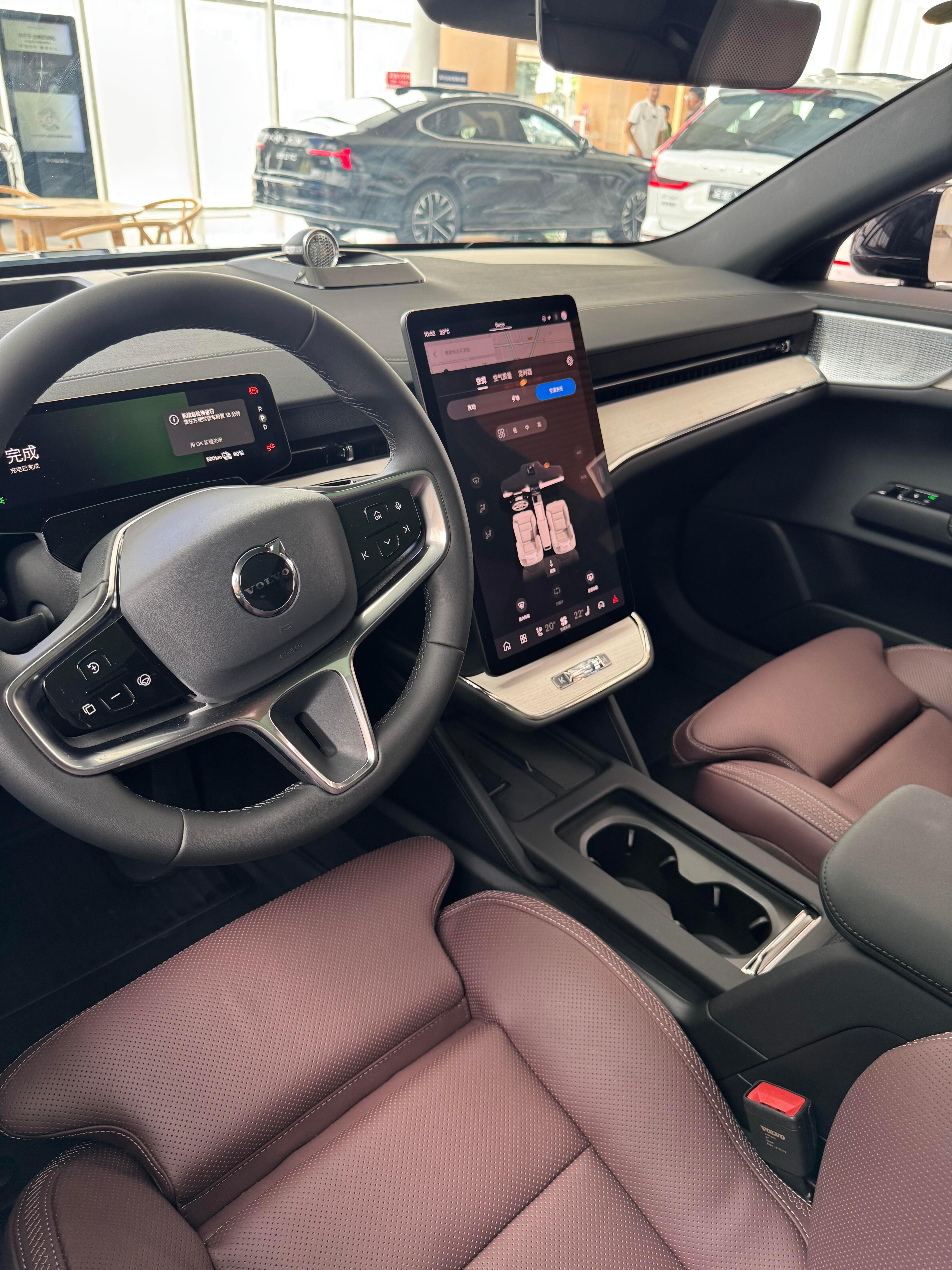 与EX90同步上市的纯电旗舰轿车，800V平台CLTC最长848公里，零百3.9