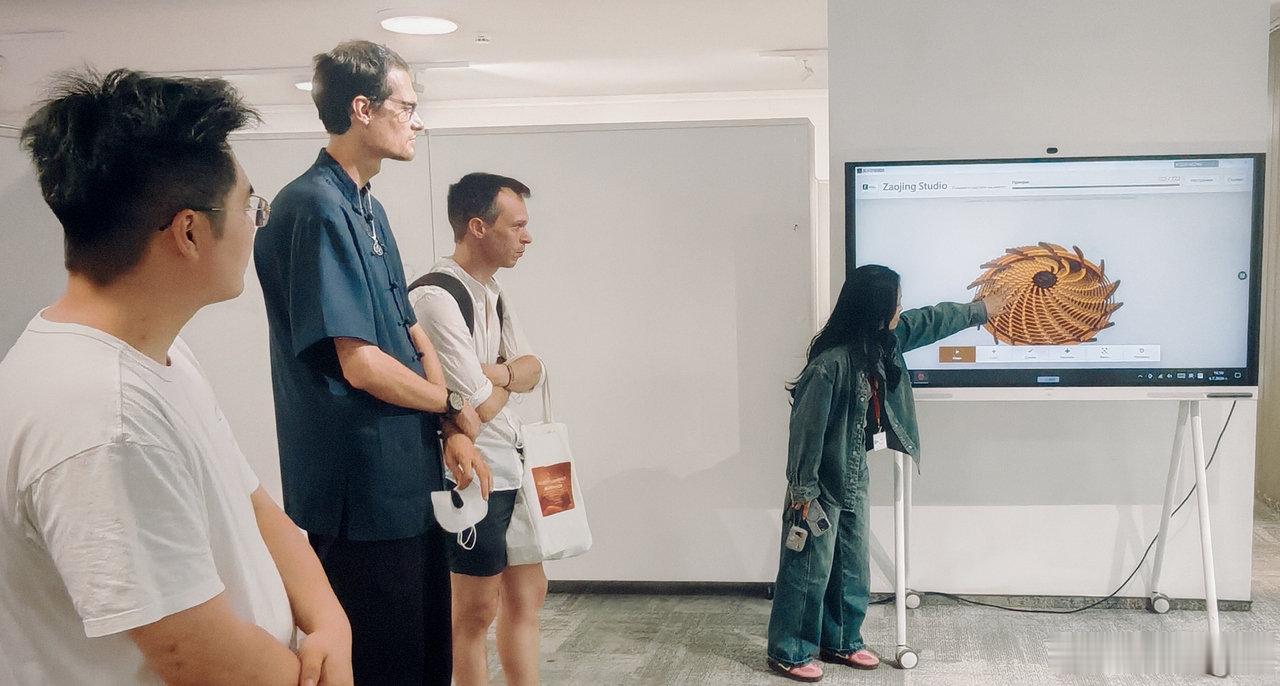 宁波师生团队把中国建筑国宝展到欧洲 近日，《营造无界：中国智慧与世界的建筑对话》