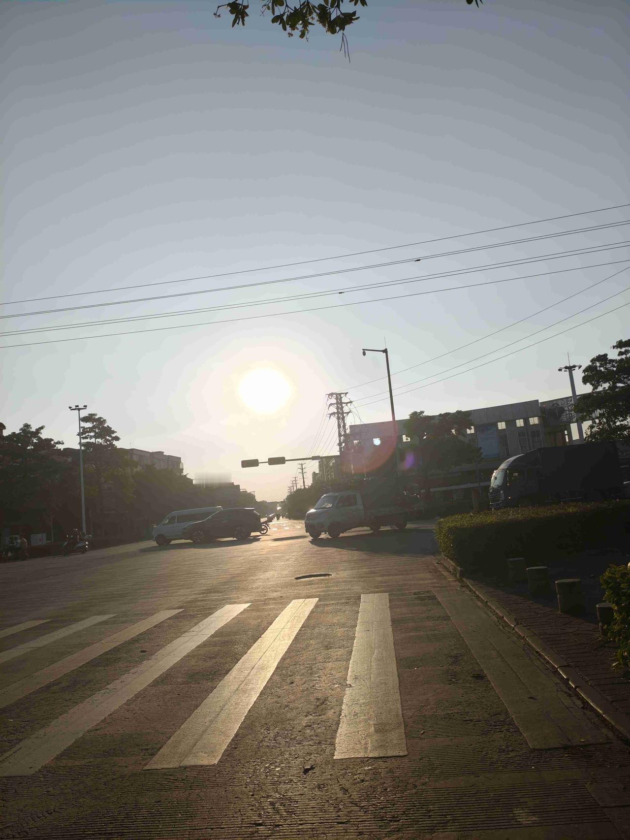 我的今日状态：💰期待暴富
我这里的天气：🌈雨过天晴