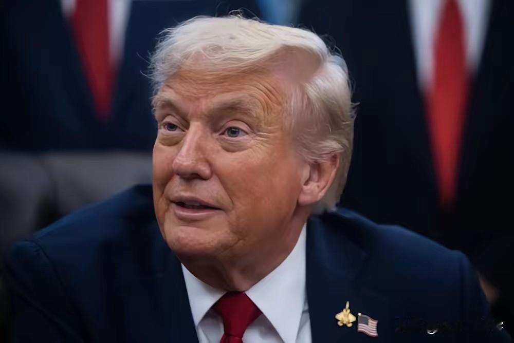 “俄罗斯看起来不可战胜。”

这句话竟然出自特朗普之口，还是看完莫斯科阅兵后跟身