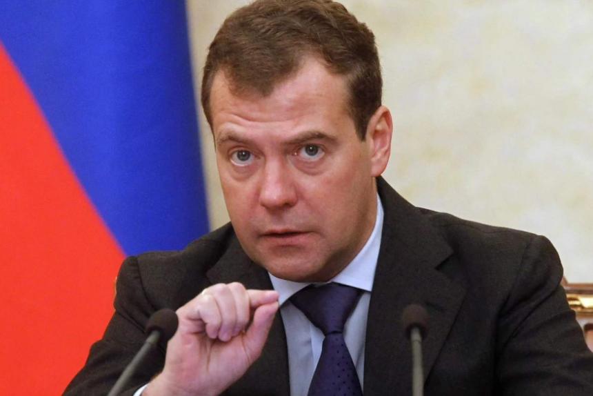 俄罗斯有媒体发出警告：若地区冲突爆发中国将被围攻，中国可能面临美西方联盟的多重遏