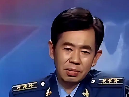 空军大校戴旭曾大声疾呼："美国正在通过控制中国教育，培养亲美洋奴，其通过留学、发