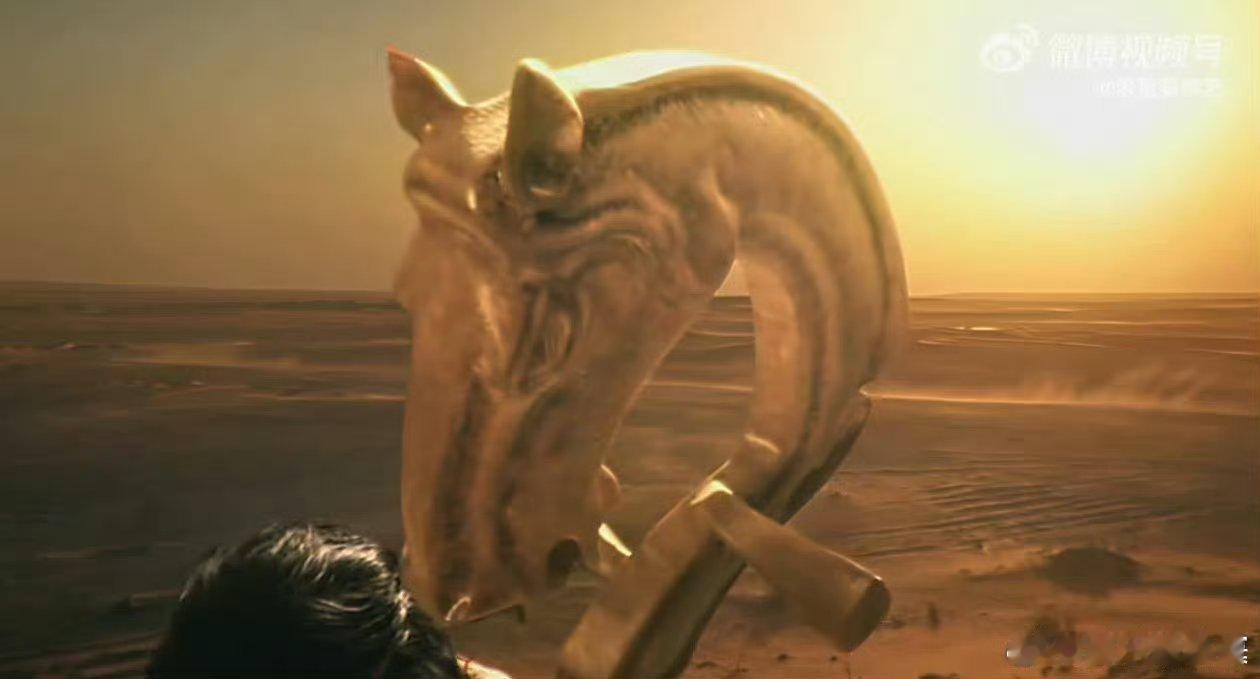 美国AI大牛盛赞杨丽萍千问节目 用实力征服国际，杨丽萍与千问打造的舞台，让美国A