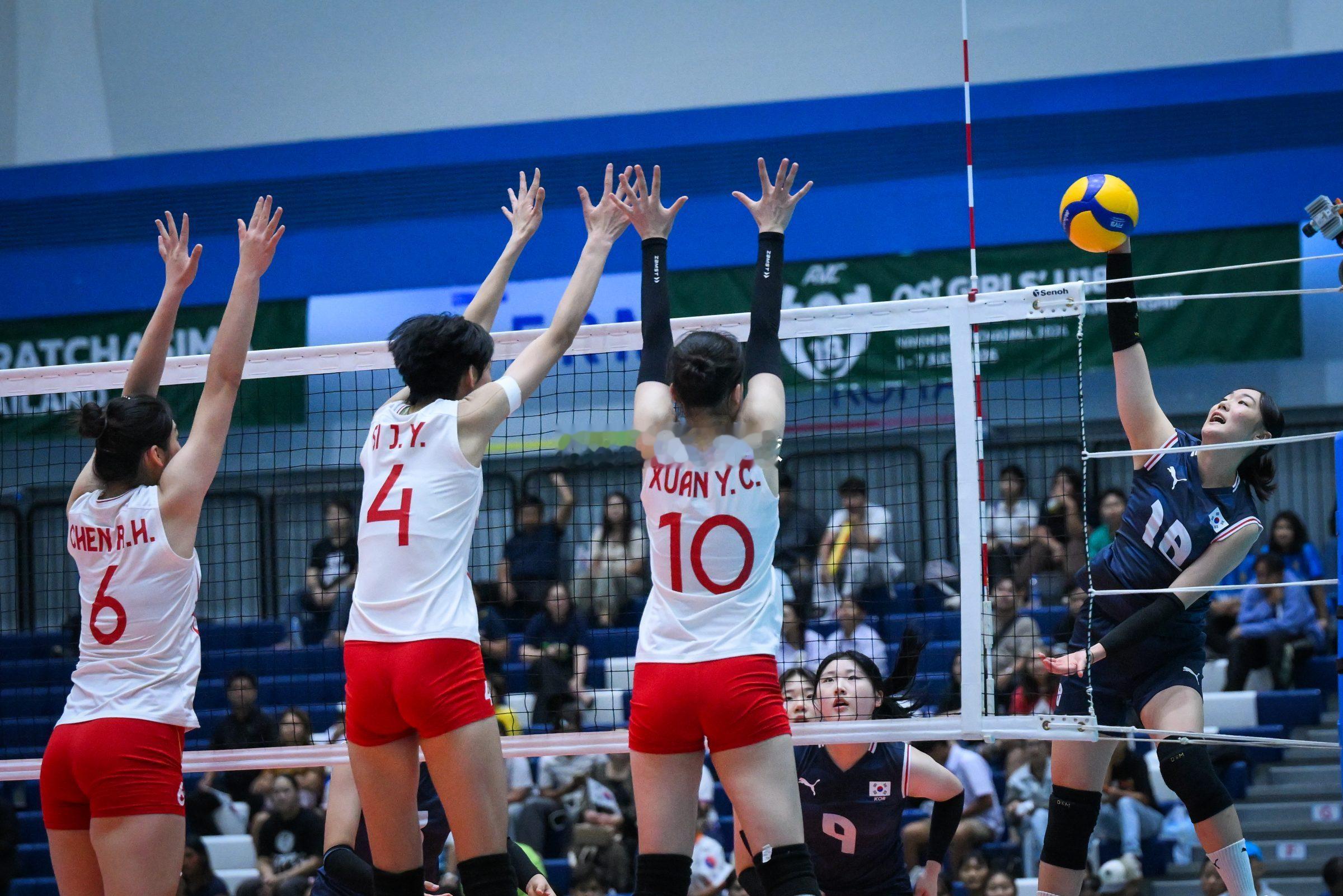 中国U18女排2-0韩国第二局技术统计总得分：25-16进攻：10-10拦网：6
