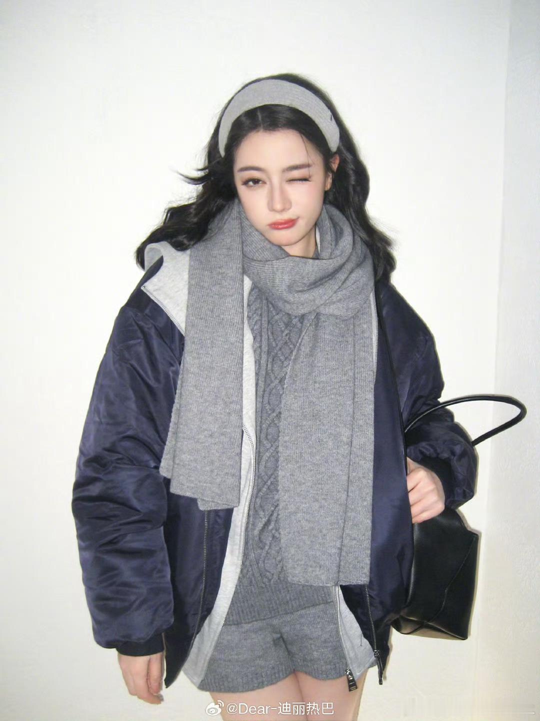 迪丽热巴嘉人预热女神权威！ 