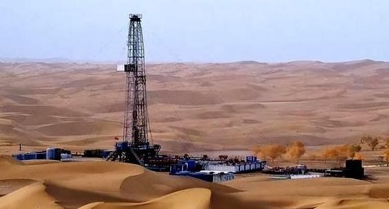 沙漠下面几乎全是石油，我国缺油年年大量进口，那为啥不开采呢？就拿塔克拉玛干沙漠来
