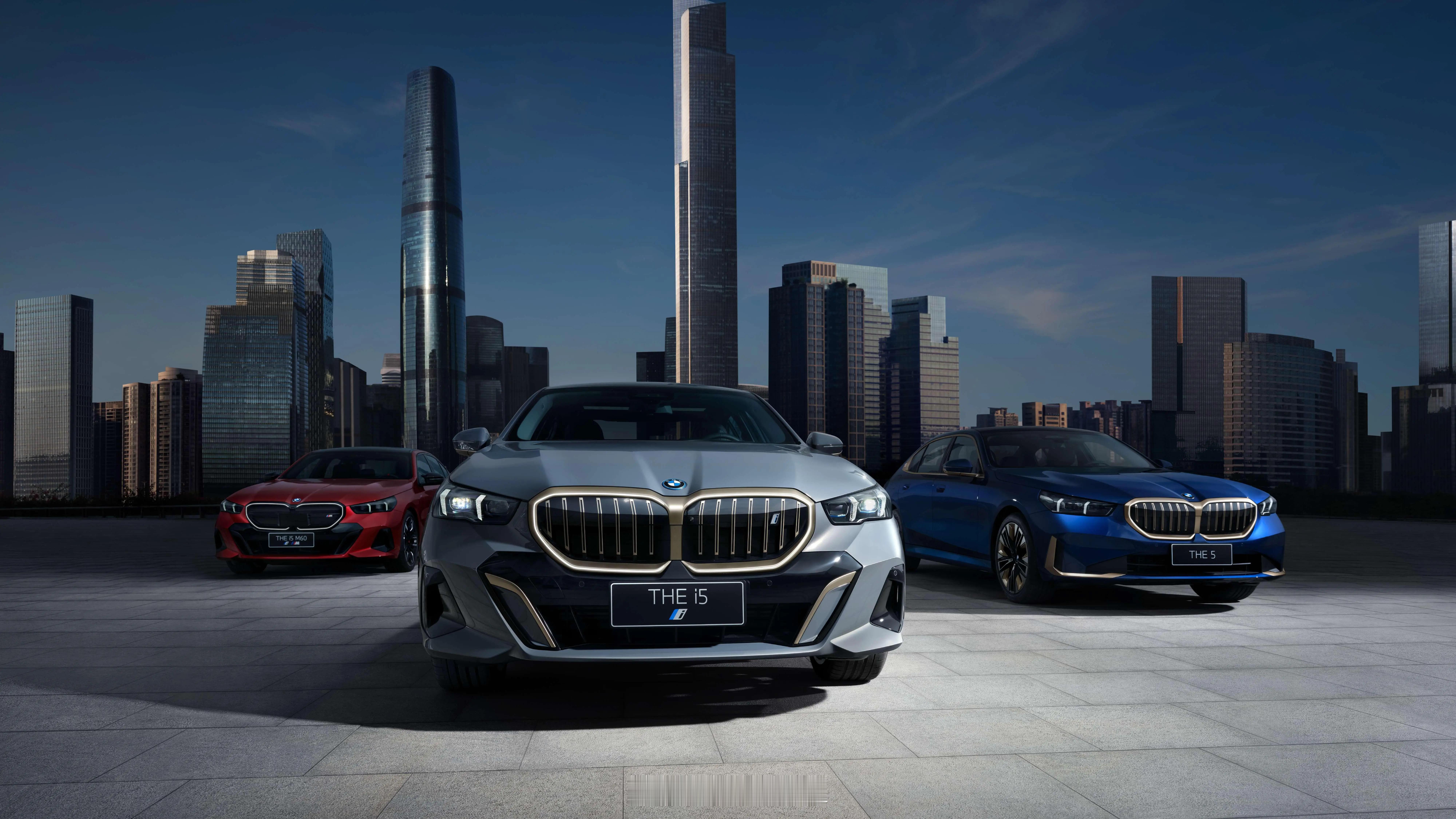 【月销破1.5万重回主场 BMW 5系上演“王者归来”？】7月10日，宝马方面宣