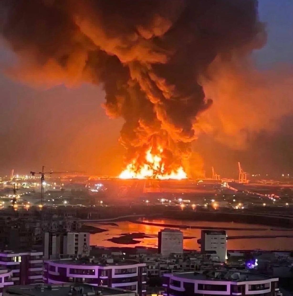 迪拜应对战争挑战有一套多维措施。2026年2月底中东战火波及迪拜，城市面临导弹袭