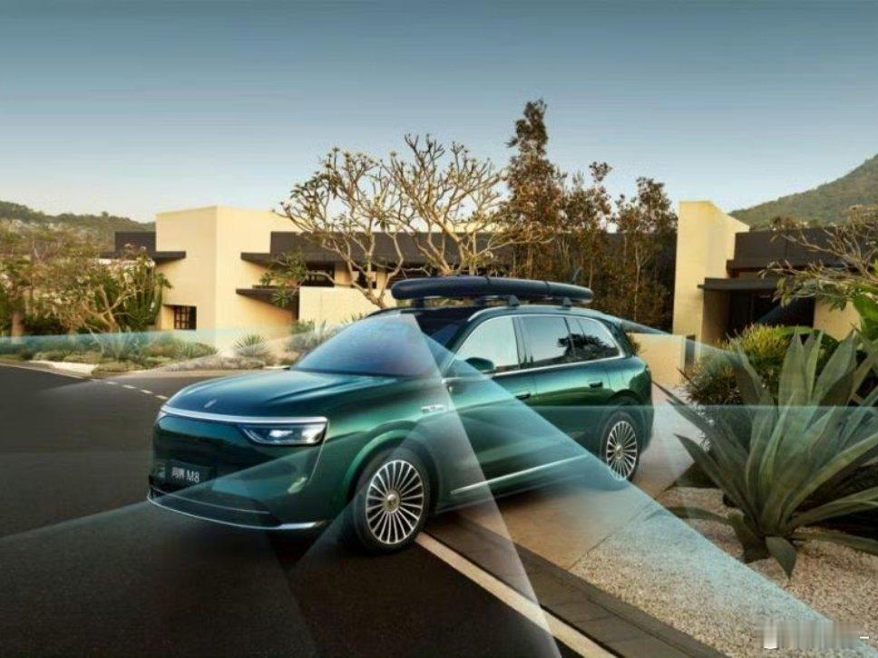 问界M8这热度是真顶，11月交付稳稳拿下16284辆，势头确实挺猛的问界的M系列