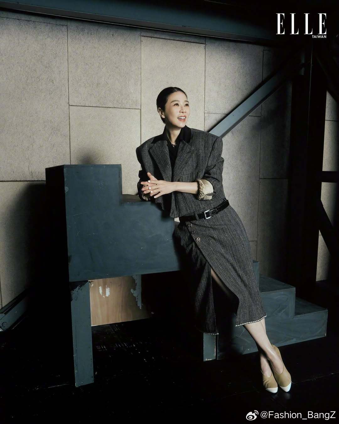 中国台湾版 ELLE 三月号，演员谢盈萱身着 CHANEL 2026春夏系列高级