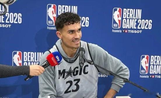 评价C罗？NBA球员：史上最伟大之一，甚至可以说是最伟大的球员2月14日讯 近日