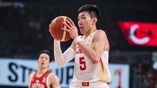 篮球世预赛中国队87：80逆转战胜日本队，这场比赛让人看的心惊肉跳，好歹赢下来了