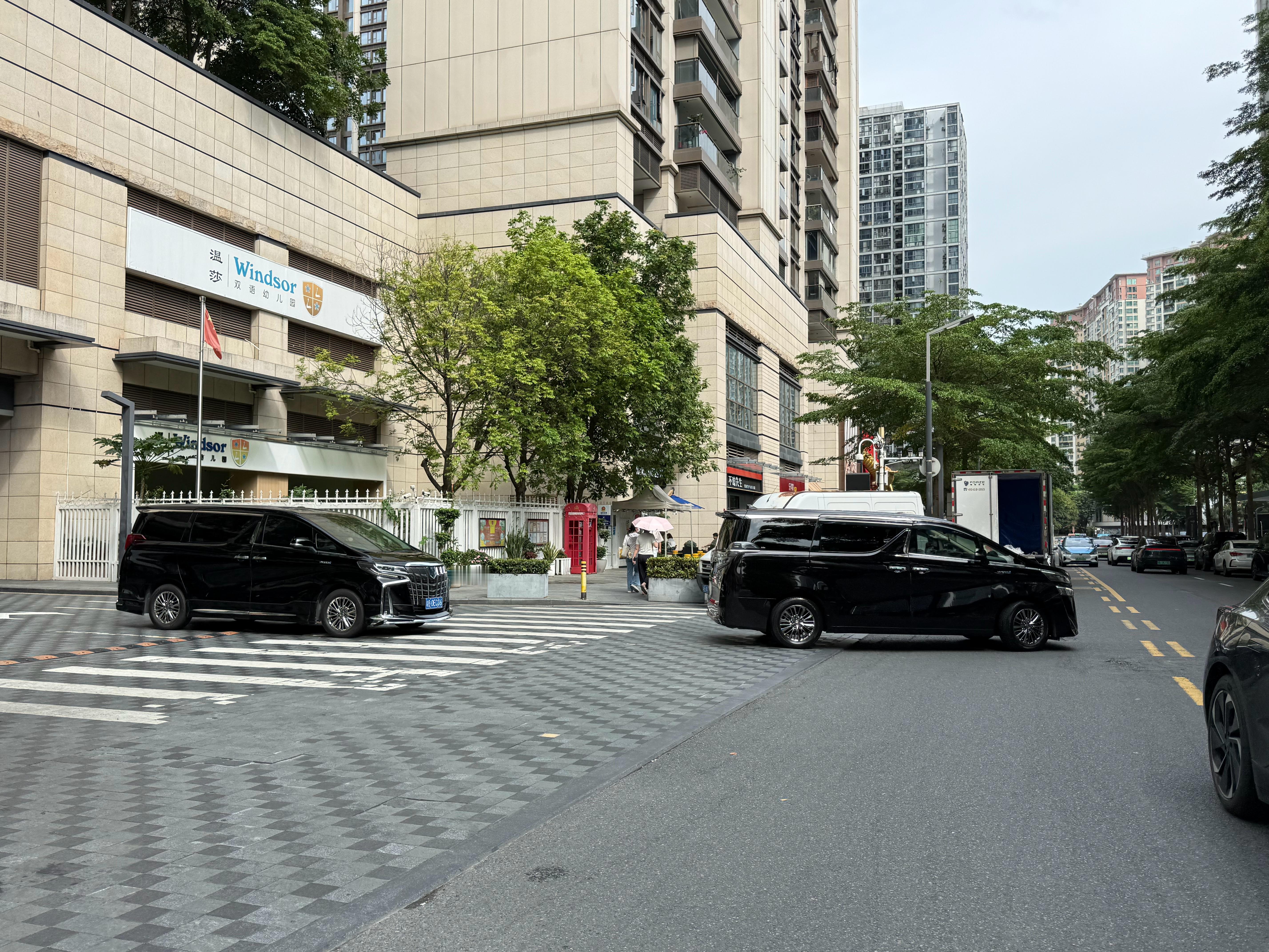 最近在看MPV主要是考虑买回来使用率可能真的不多绝对是不如我现在这“铁脚”001