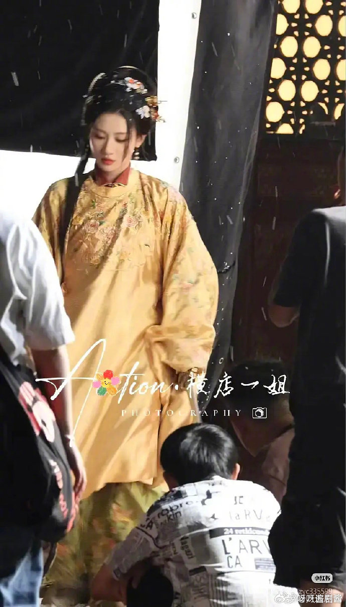 何宣林进组四天已经杀青了疑似何宣林没有抢黄婷婷角色好多人没看清物料就开吵，何宣林