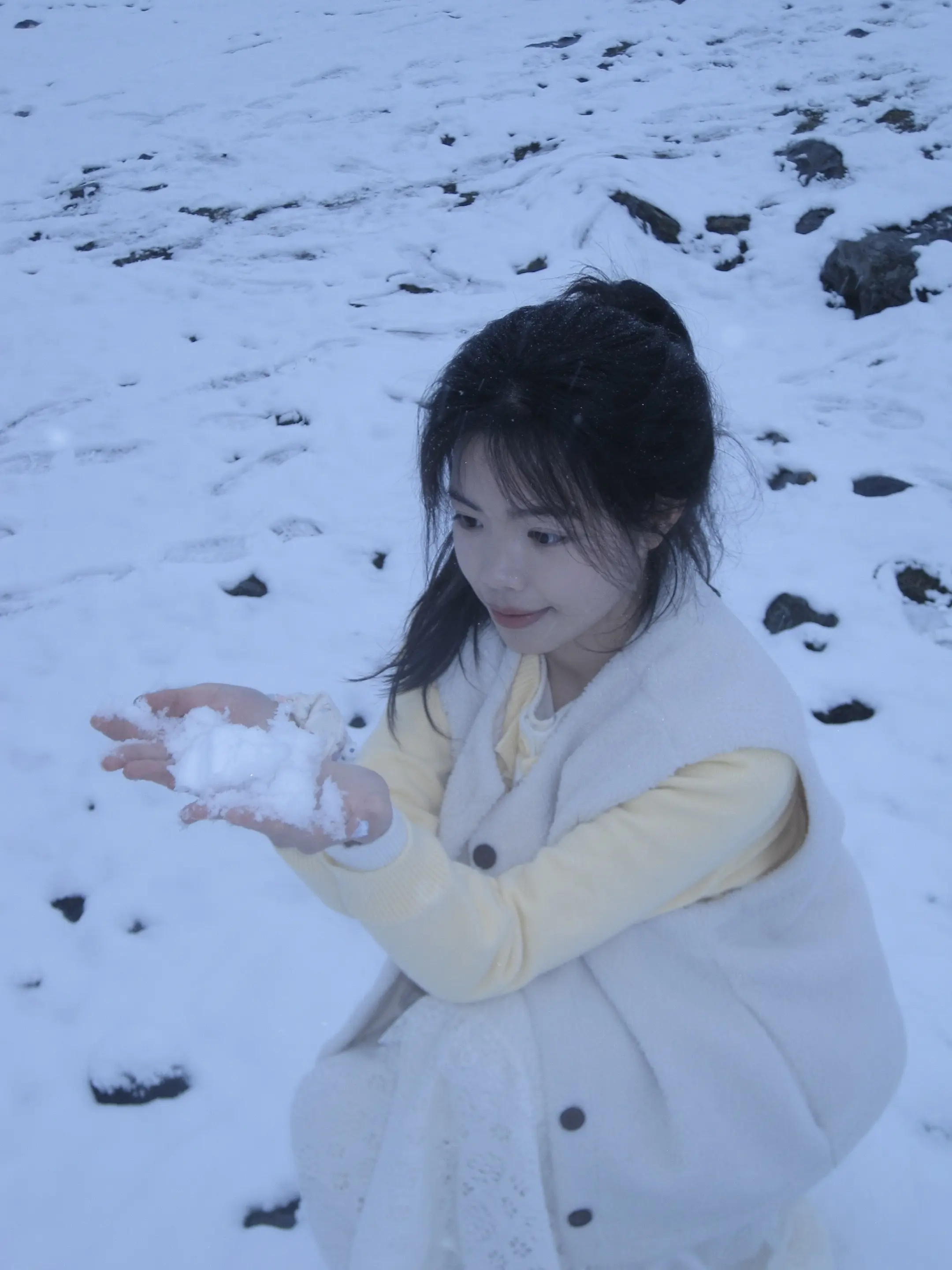 怎么会不开心呐 这将是我人生中第一组雪地照