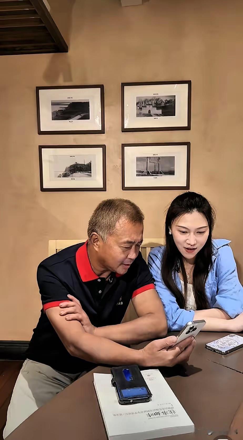 沈巍会成为在直播间感谢大哥的普通网红吗？他会最终沦为金钱的奴隶吗？其实不重要！最
