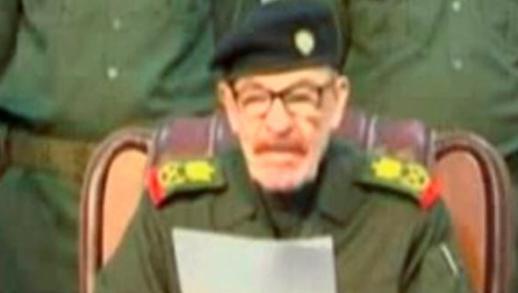 悬赏一千万美元，出动特种部队、无人机和卫星，美军找了他十几年都没抓到，这期间，数