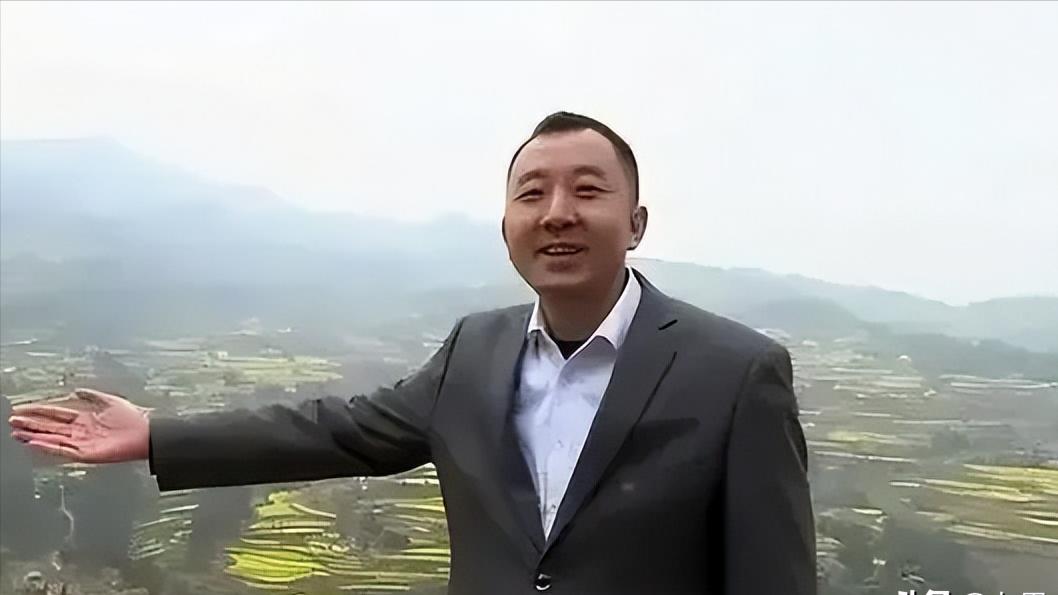 [微风]有一次，陈行甲去找一个上级汇报工作，上级对他说：“你给老子滚！你不就是个