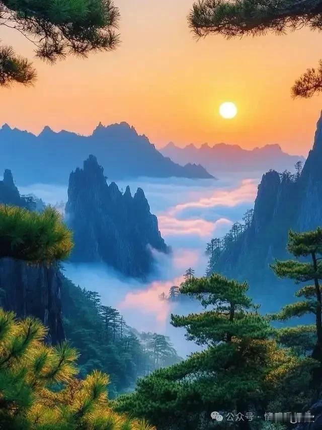 上联:大海无风千层浪
下联:深山有云万里天
横批:境由心生