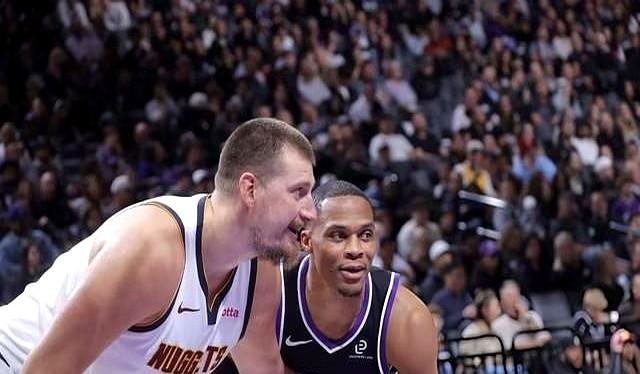 国王三连败输球，威少却凭一句话让评论区炸锅——前掘金主帅小阿德尔曼直言：“我能当