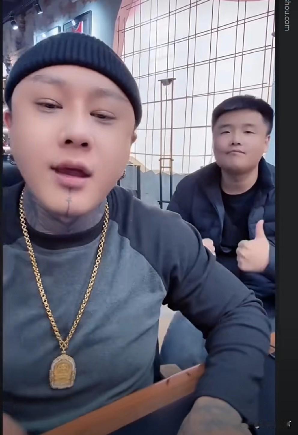 方丈表示，永远站位老葛！

          方丈说现在跟老葛跟亲生兄弟没区别