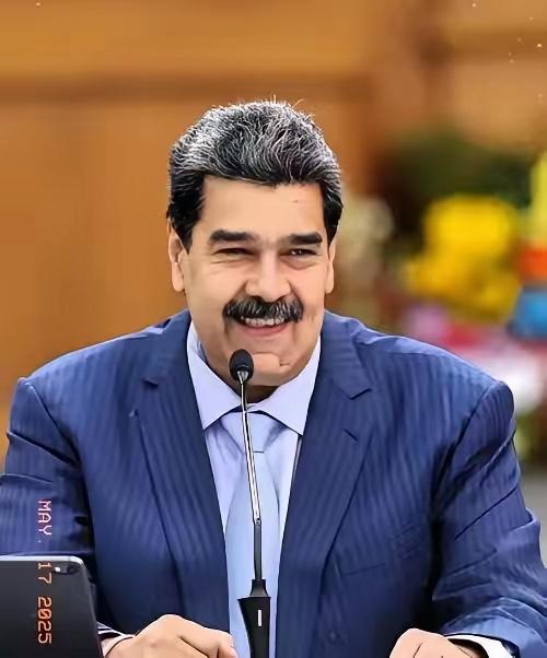 委内瑞拉的代总统已经彻底不装了
马杜罗被抓走才两个多月，代总统罗德里格斯就动手了