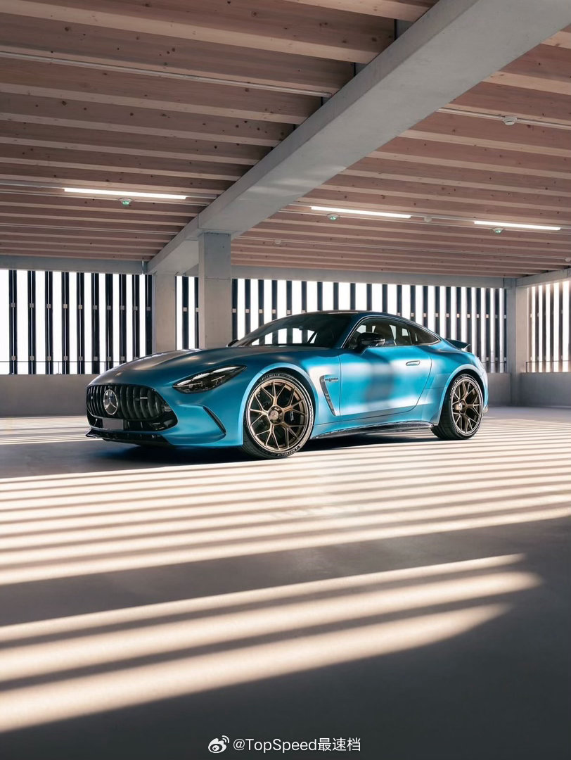 Mercedes-AMG GT 63 S E PERFORMANCE 最大功率8