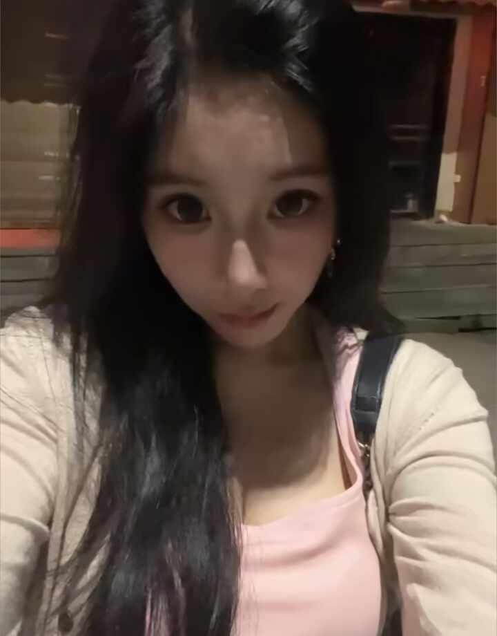 当我需要一边上班 一边养猫 一边交房租水电 一边攒钱 一边努力 一边焦虑 我终于